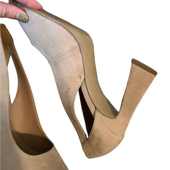 Crown & Ivy Beige Heels size 9 - Picture 7 of 7